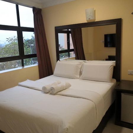 City Times Inn Seri Kembangan Esterno foto