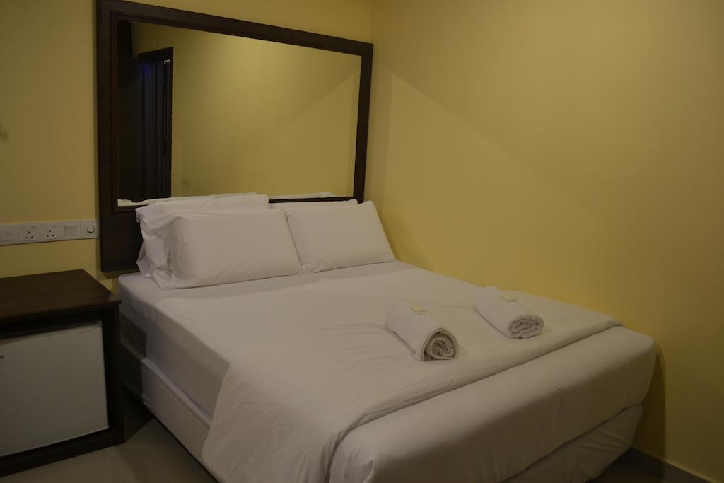 City Times Inn Seri Kembangan Esterno foto