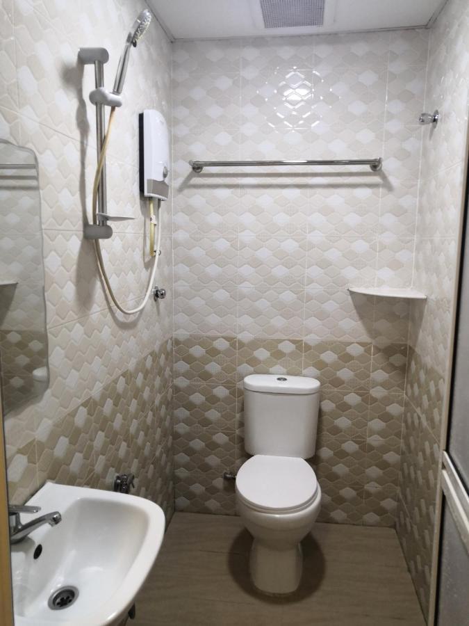 City Times Inn Seri Kembangan Esterno foto