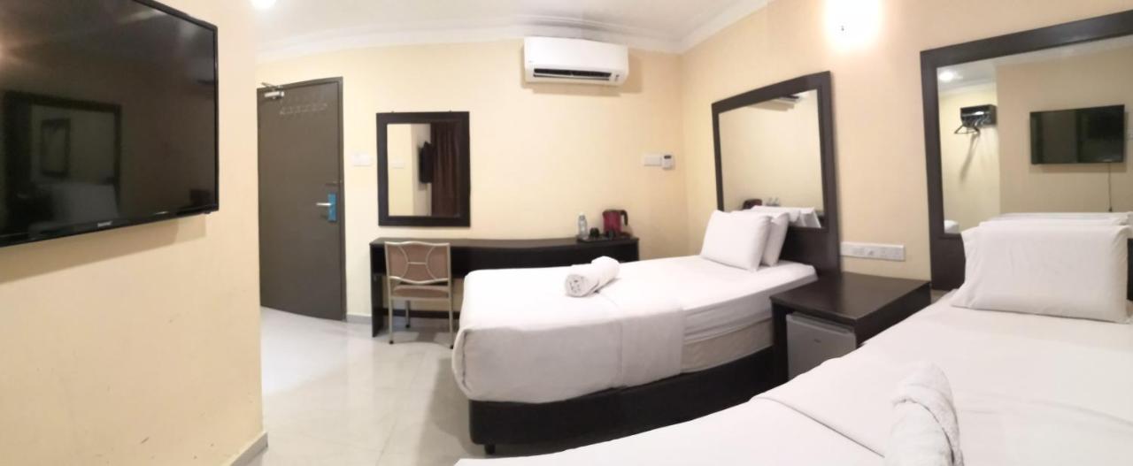 City Times Inn Seri Kembangan Esterno foto
