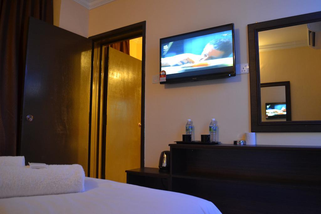 City Times Inn Seri Kembangan Esterno foto