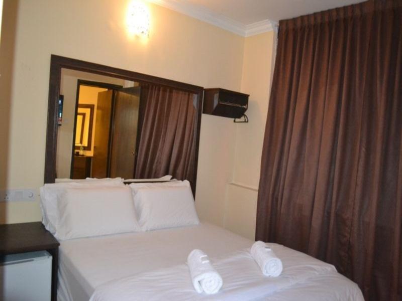 City Times Inn Seri Kembangan Esterno foto